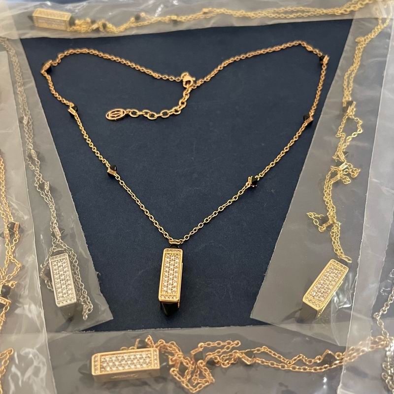 Cartier necklace 07yxh03
